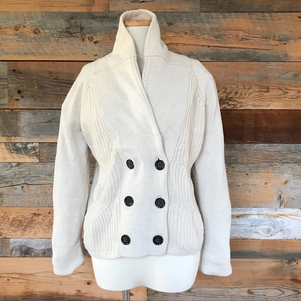 NEVER WORN Gap cream sweater, Tags attached